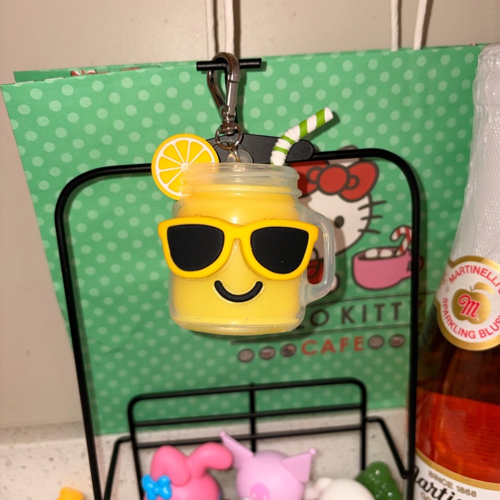 Bath and body works lemonade holder